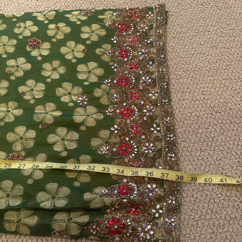 Green Embroidered Kurta - Picture 4 of 7